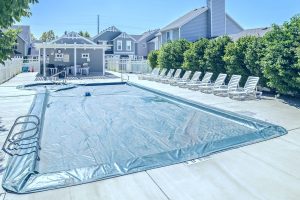 Should I Close My Pool for Winter?